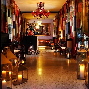 Ad Place Hotel
